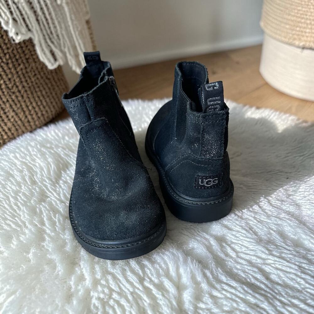 UGG Kids Black Suede Ankle Boots Youth Size 11 Chelsea Pull On Boots